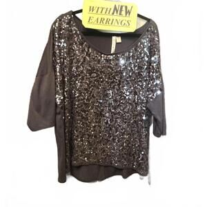 O21 2X Tinsel Top & New Earrings